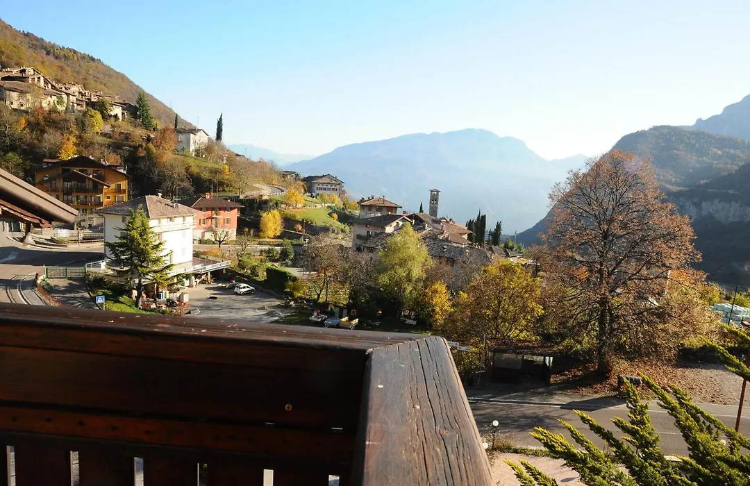 Hotel Cristina-1